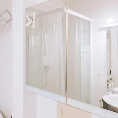 Апартаменты Stylish & Menilmontant!